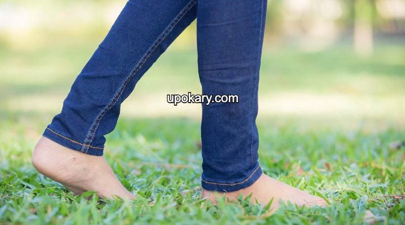 barefoot