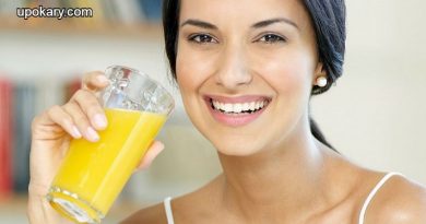 Drink juices for glowing skin drinking orange juice
